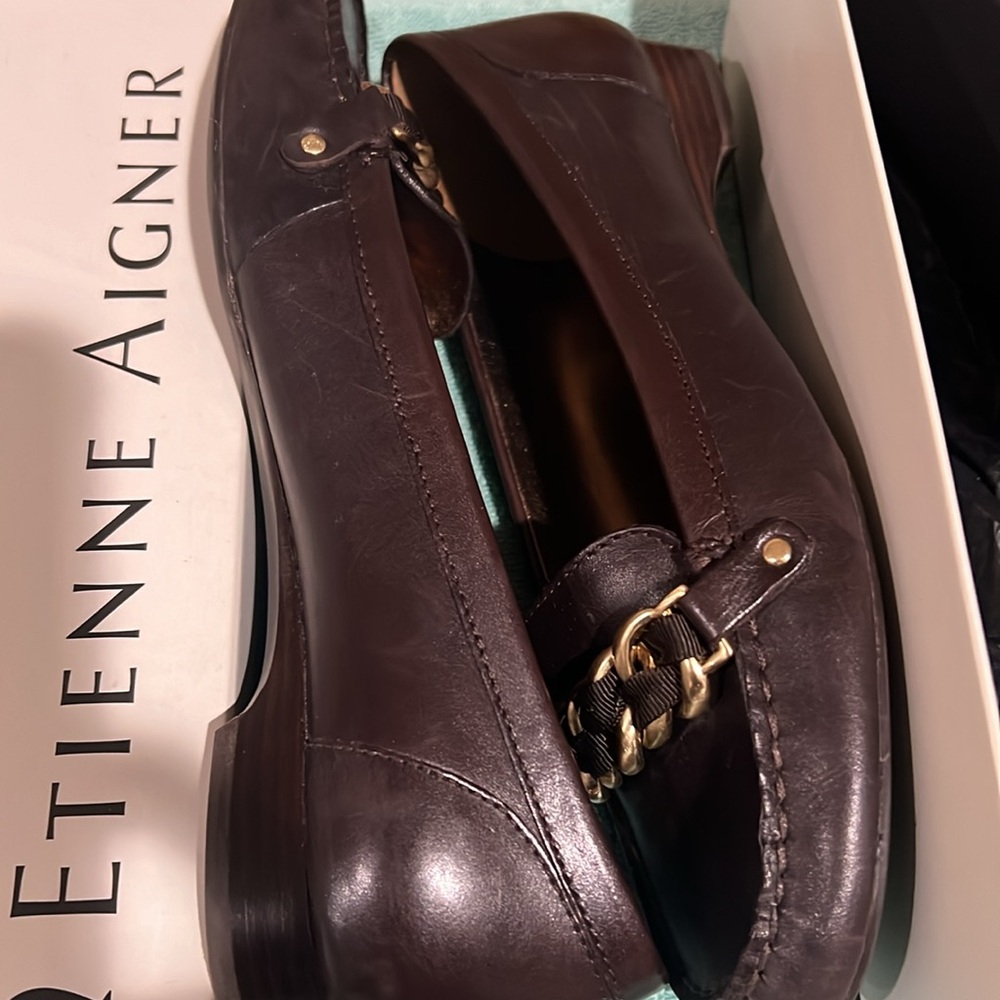 Shoes - Picture 6 of 7
